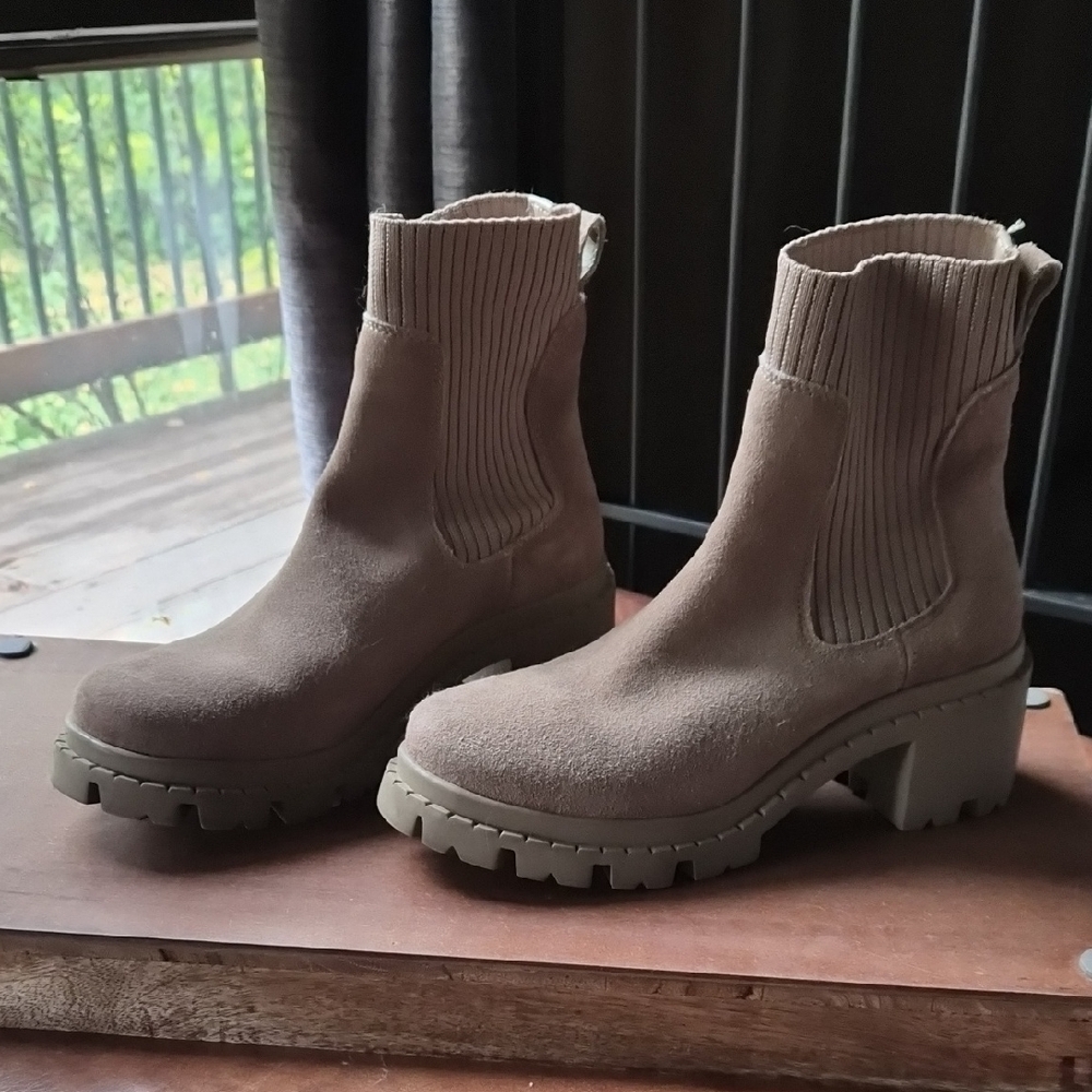 Steve Madden Taupe Ankle Booties